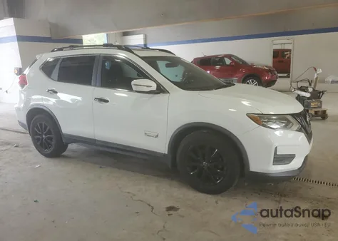 2017 Nissan Rogue S z USA, uszkodzony, nr VIN 5N1AT2MT1HC756101
